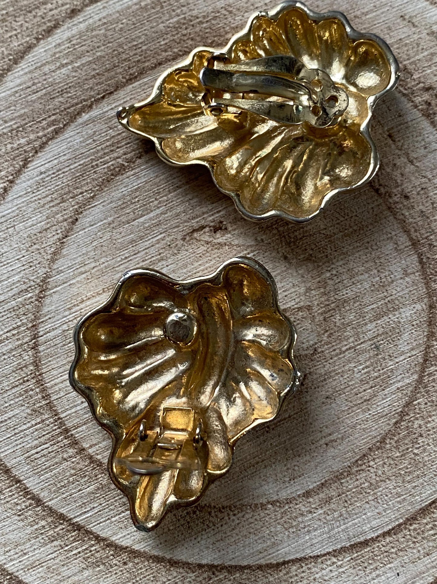 Vintage gold clip on earrings, leaf shaped earrings