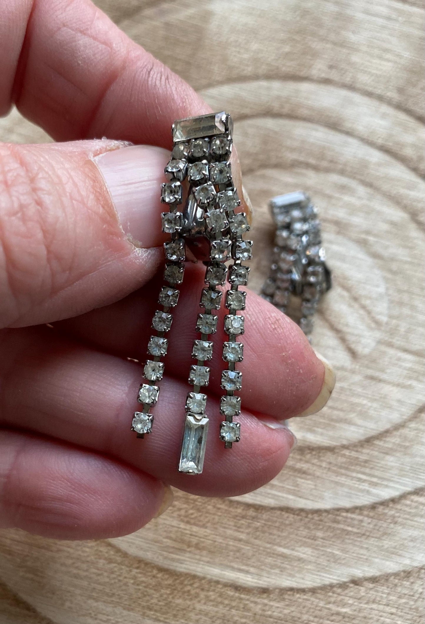 Vintage clip on rhinestone earrings, dangling rhinestone tassels