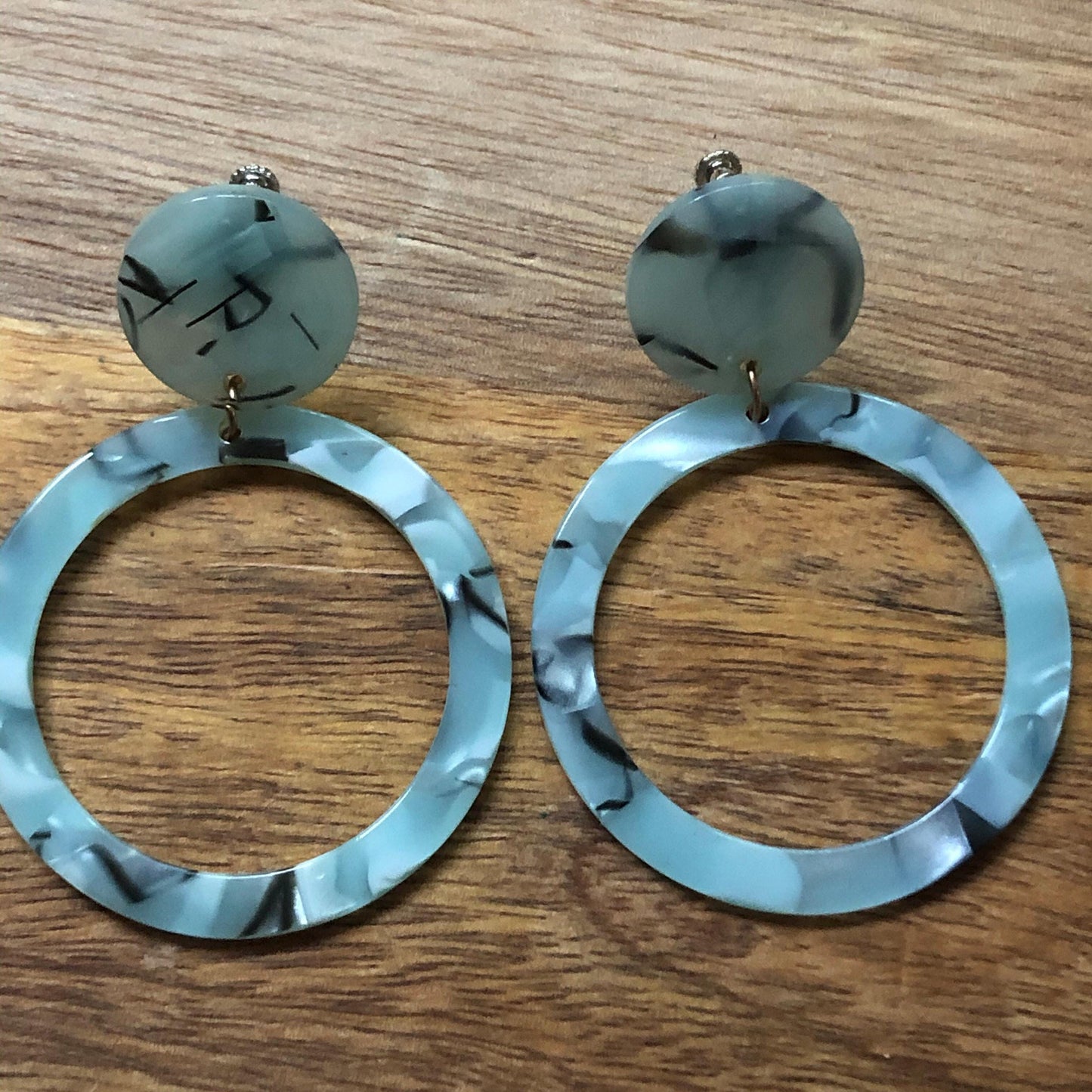 Biggest trendy dangling acetate tortoiseshell hoop clip on earrings