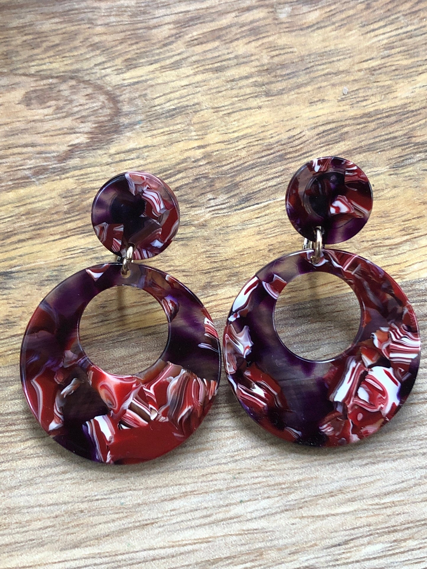 Dangling acetate tortoiseshell wide hoop clip on earrings, wide tortoiseshell hinged screwback earrings