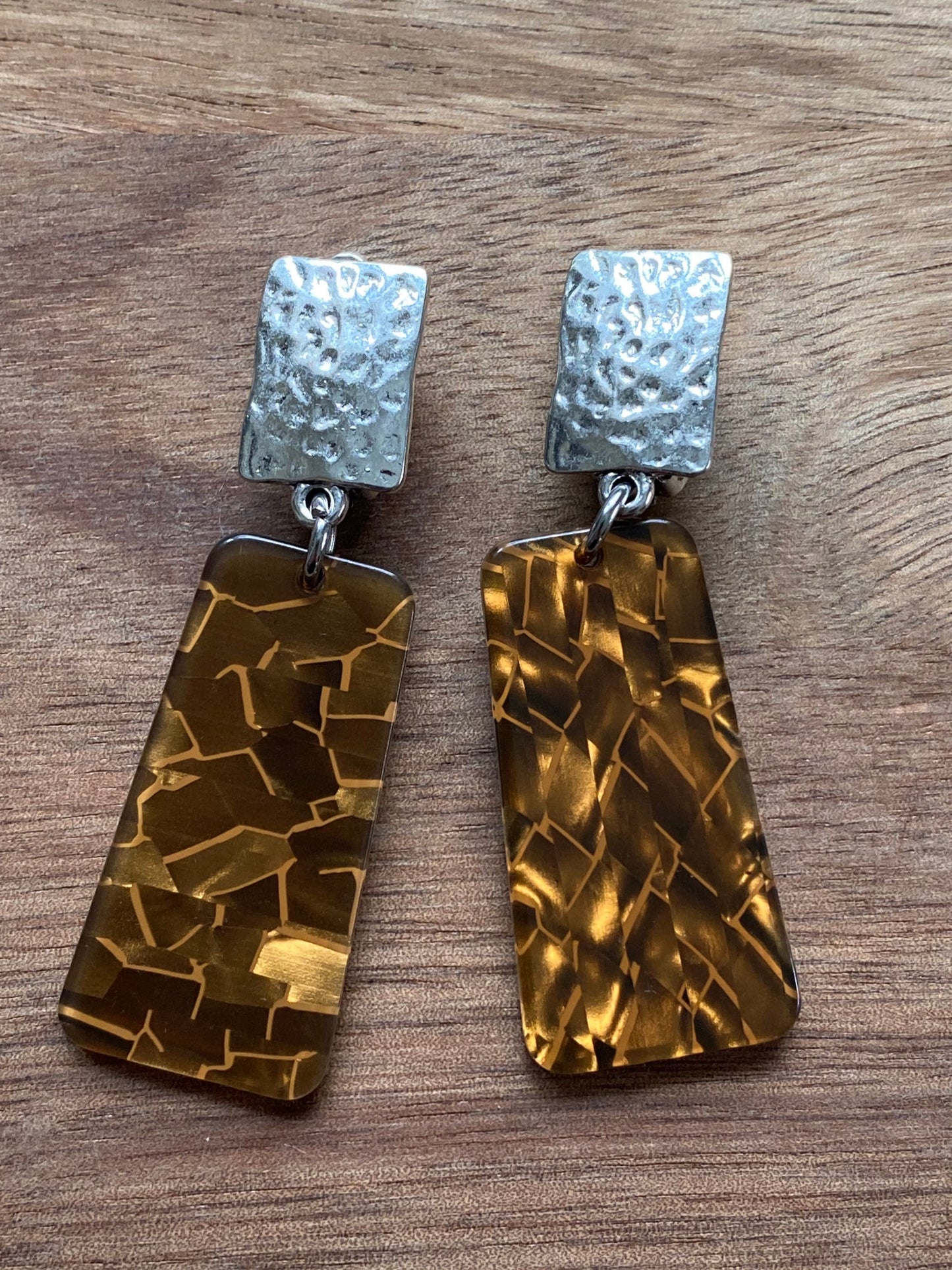 Gorgeous neutral dangling faux abalone trapezoid clip on earrings
