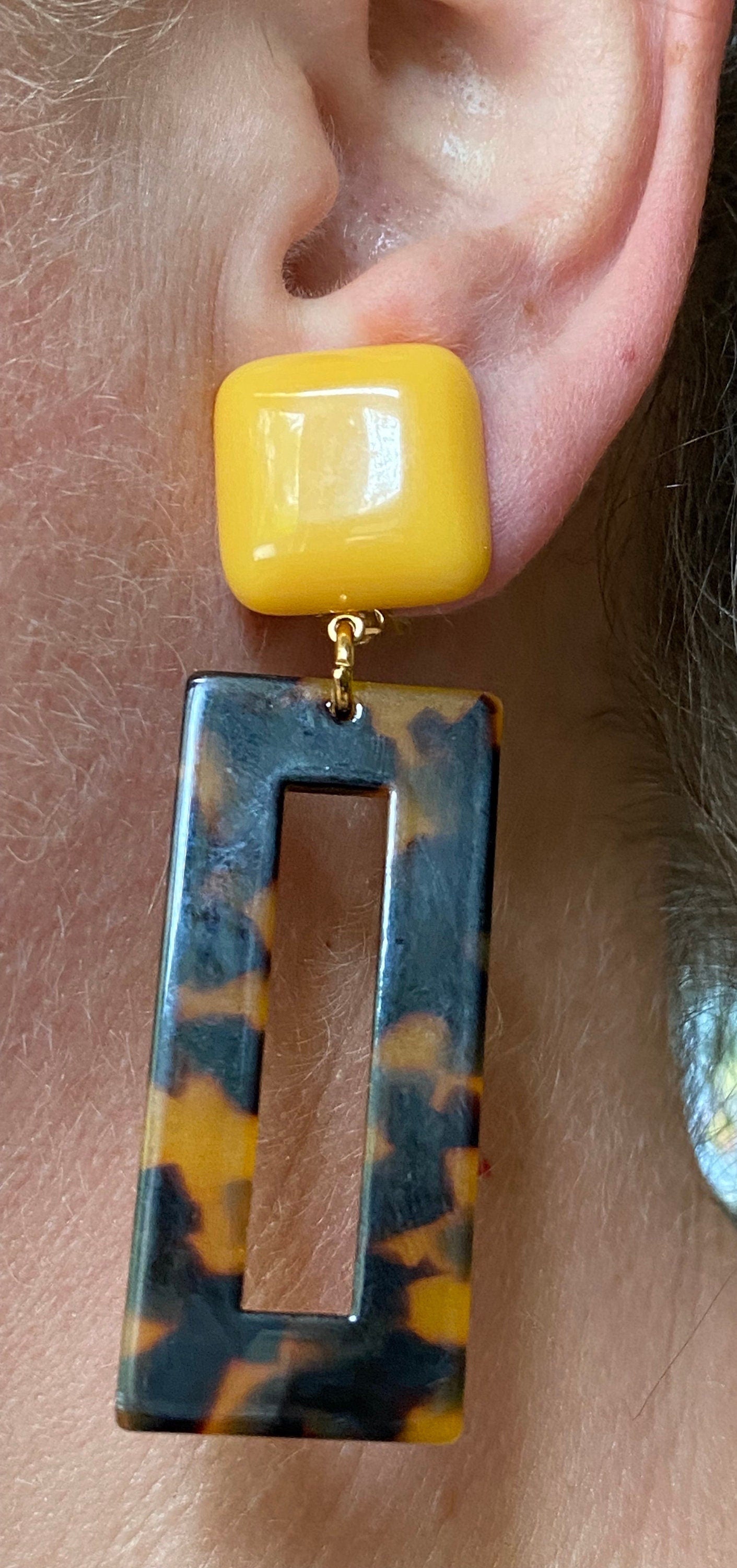 Tortoiseshell rectangle clip on dangling earrings, modern bold ear clips