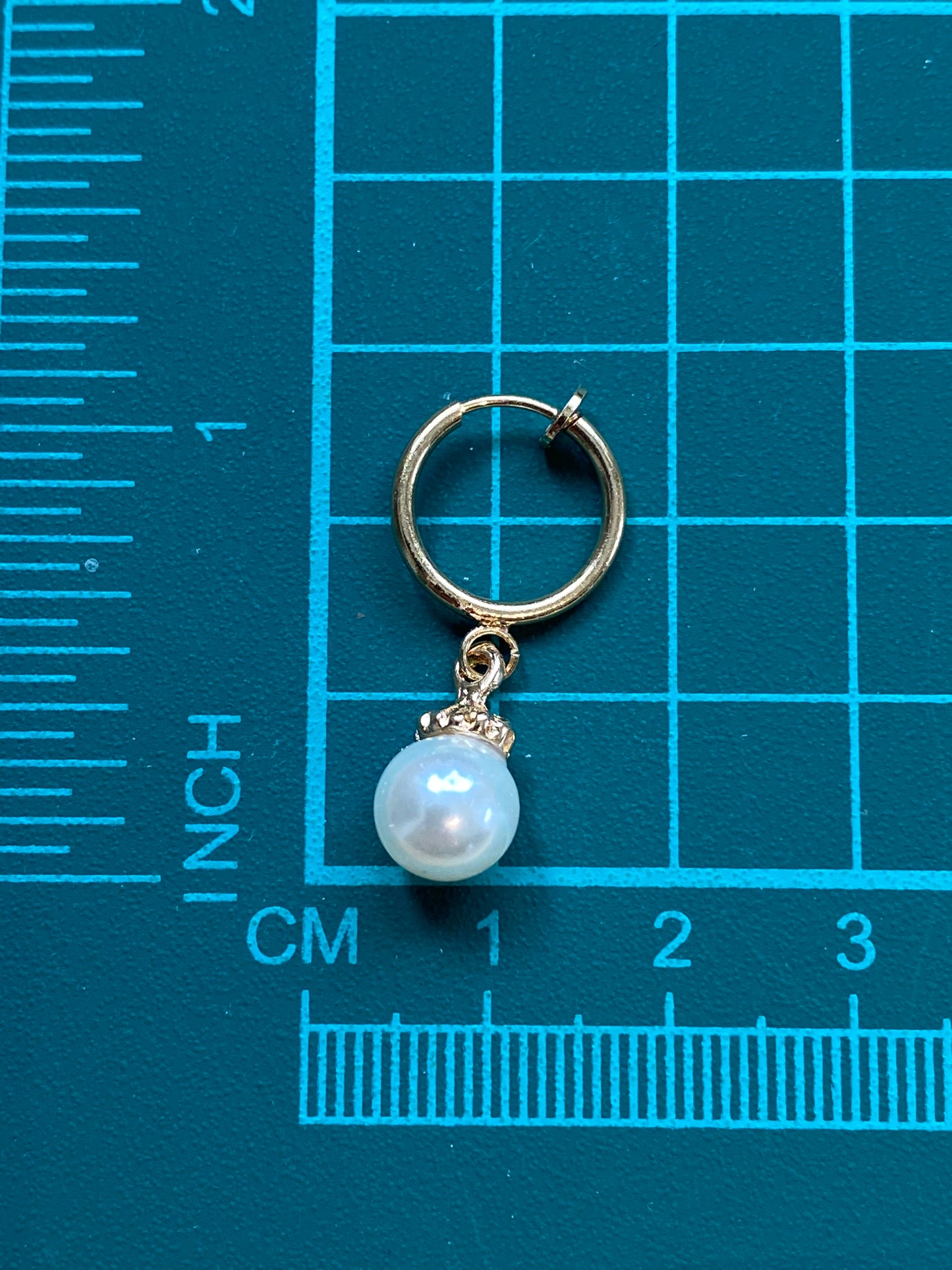 Dangling faux pearl huggie clip on earrings, retractable spring hoop earrings