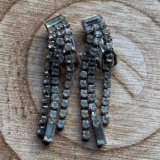 Vintage clip on rhinestone earrings, dangling rhinestone tassels
