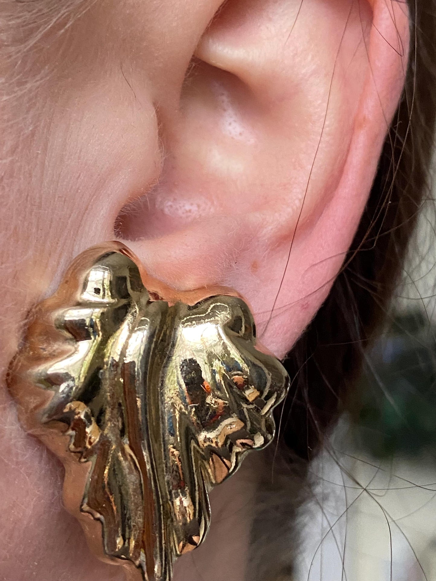 Vintage gold clip on earrings, leaf shaped earrings