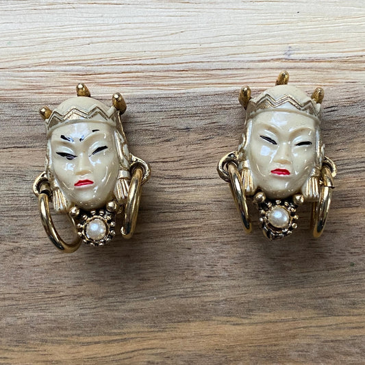 Vintage unsigned Selro Selini asian princess clip on earrings, antique designer earrings
