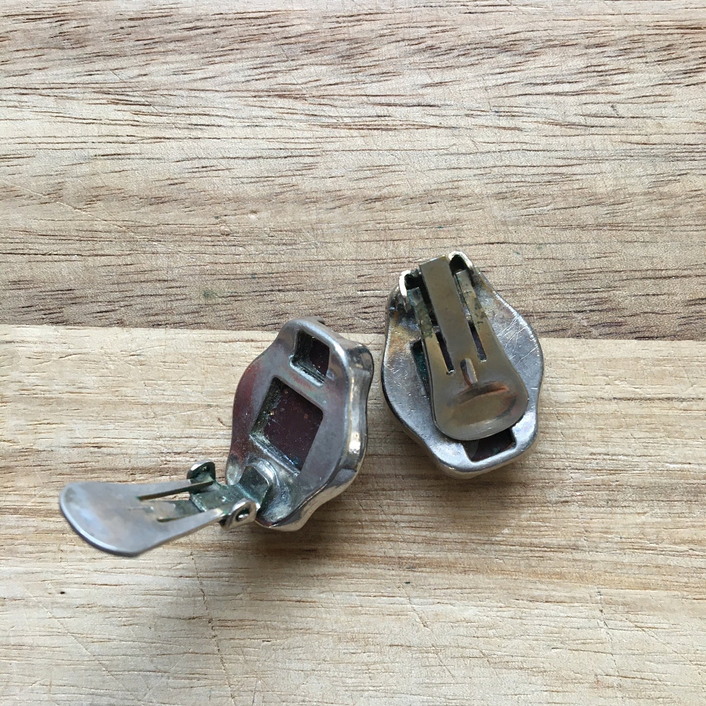 Vintage speckled brown cabochon clip on earrings