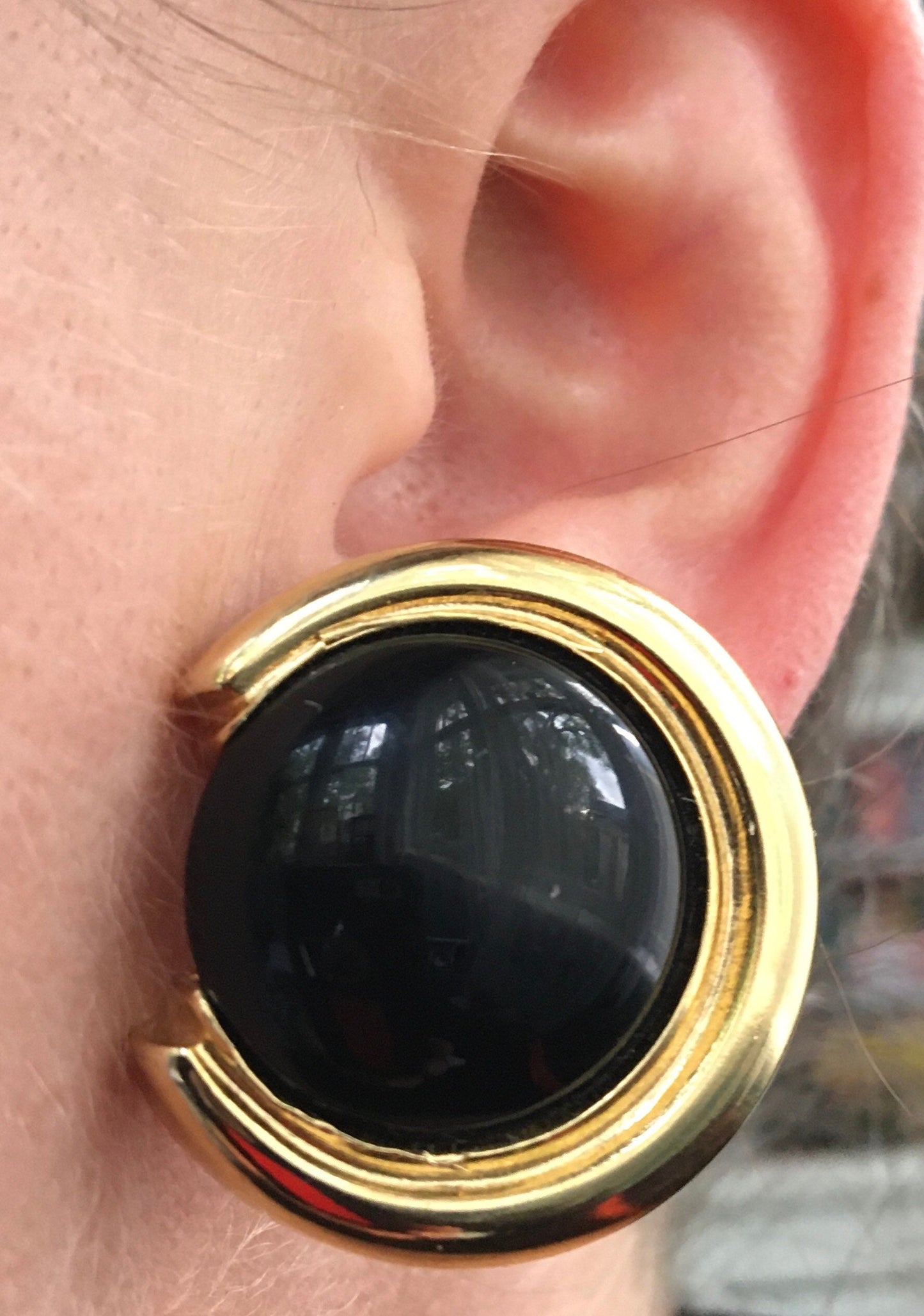 Vintage retro black plastic cabochon clip on earrings