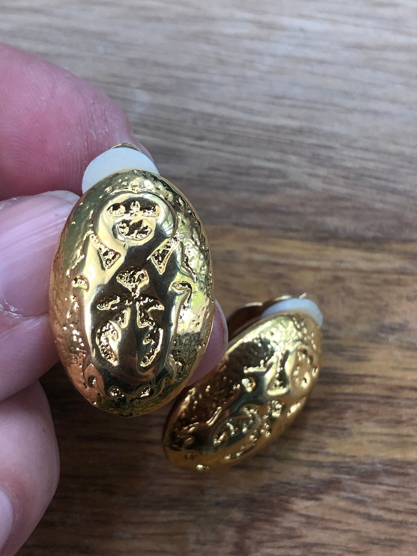 Vintage gold oval clip on earrings, textured finish (no piercing)