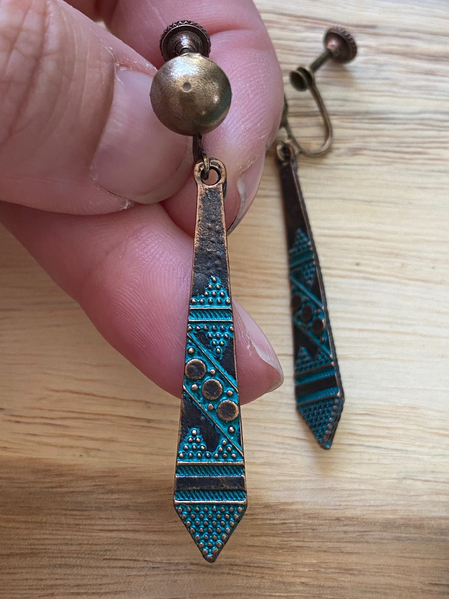 Dangling bronze spear clip on earrings (no pierce | screwback)