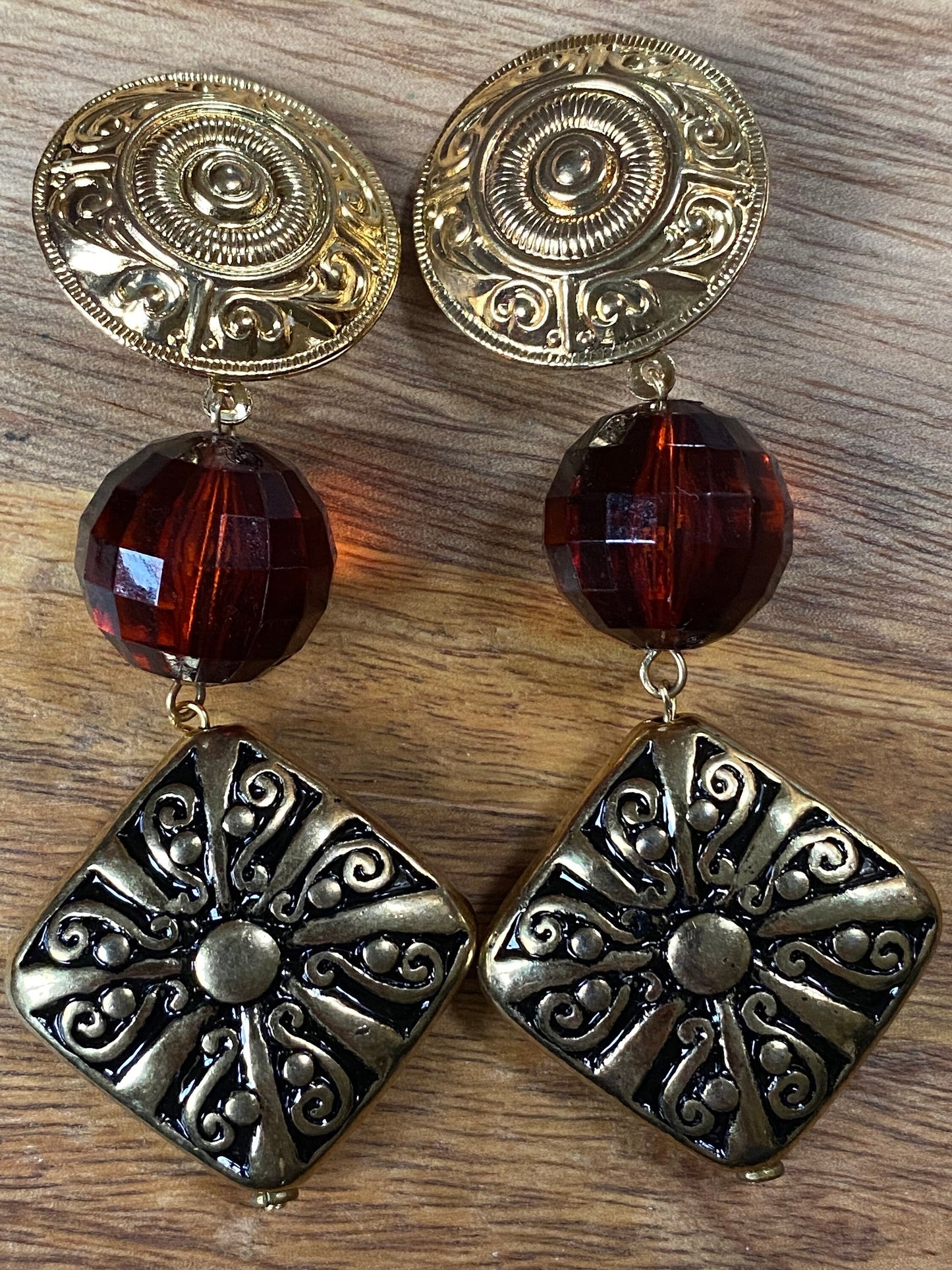 Dangling queen sized boho clip on earrings |no pierce | dangling brown and gold clip on earrings