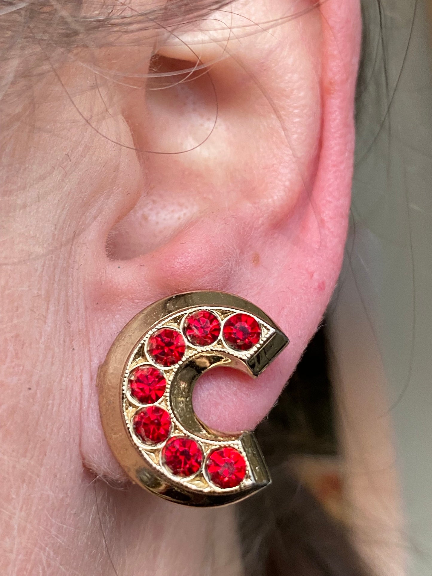 Vintage clip on red rhinestone earrings, rhinestone screwback earrings