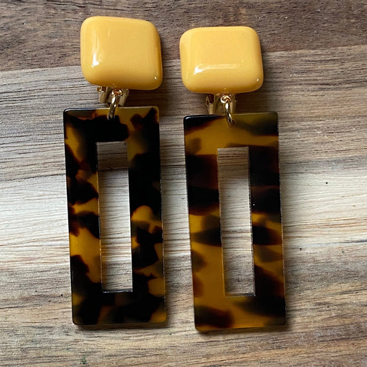 Tortoiseshell rectangle clip on dangling earrings, modern bold ear clips