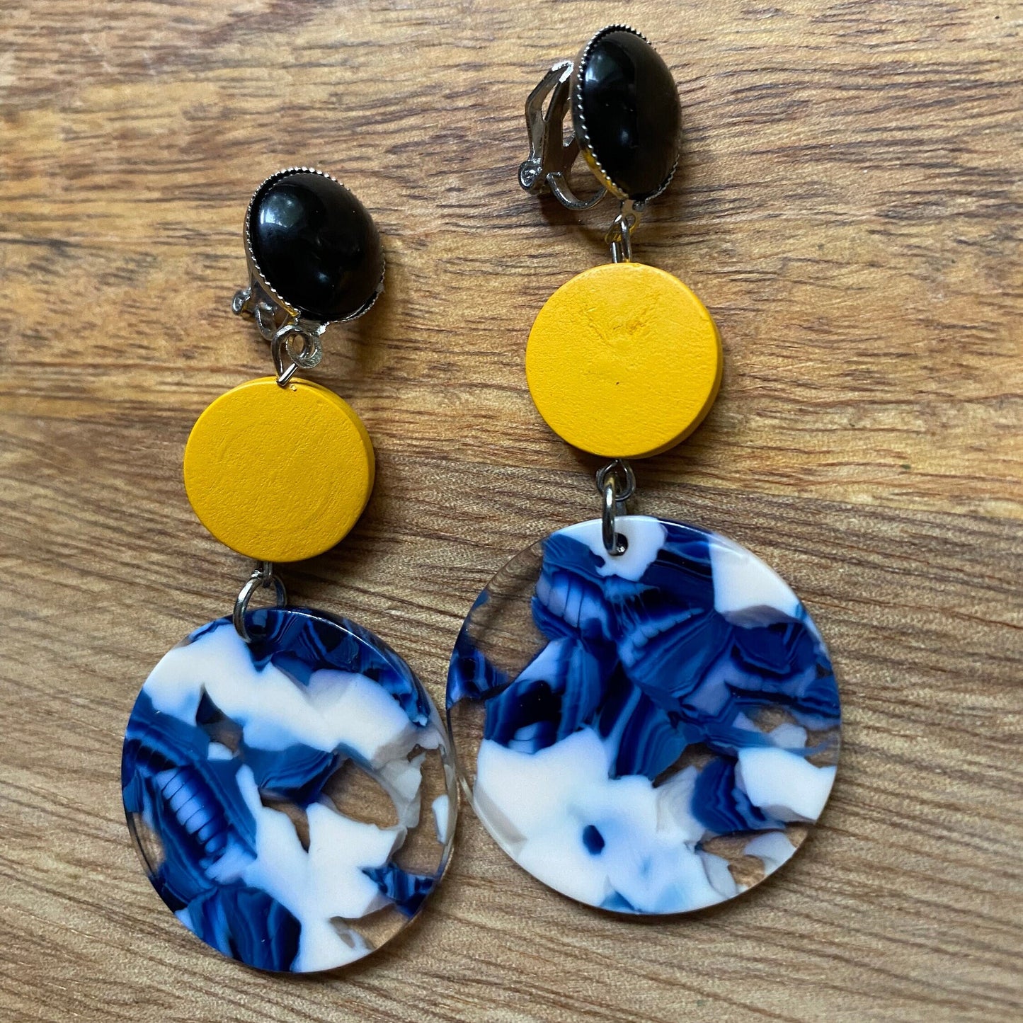 Trendy clip on dangling tortoiseshell earrings