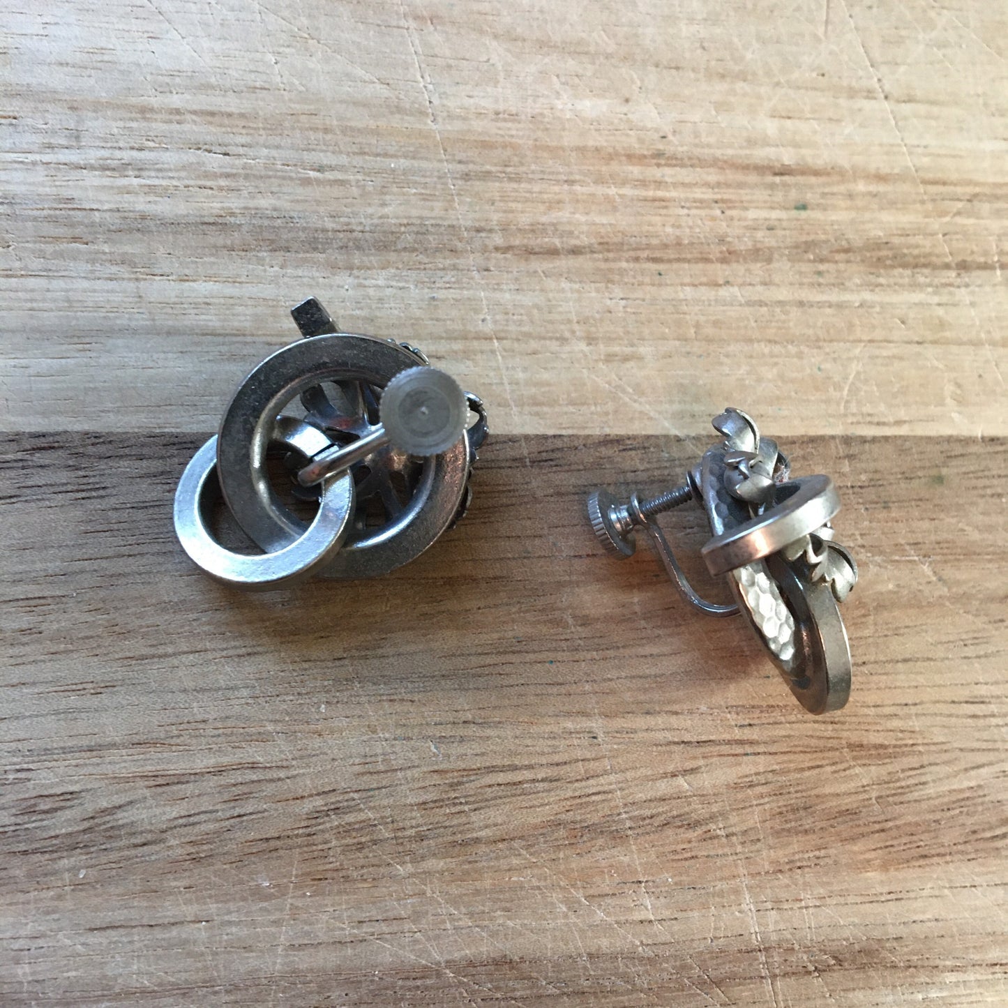 Vintage gunmetal screwback earrings (clip on)