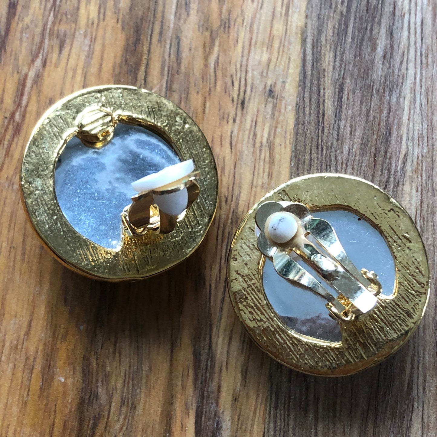 Vintage pebbled amber cabochon clip on earrings