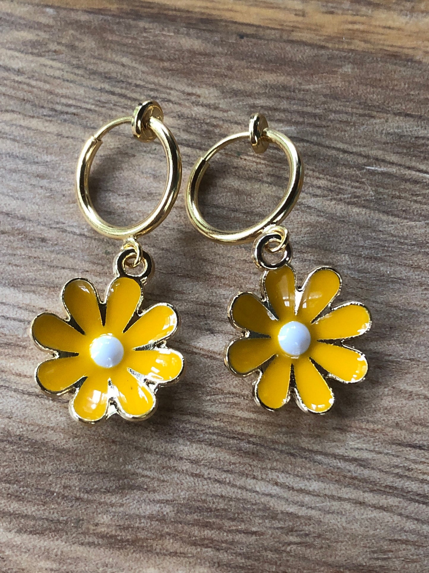 Tiny enamel daisy flower spring hoop clip on earrings
