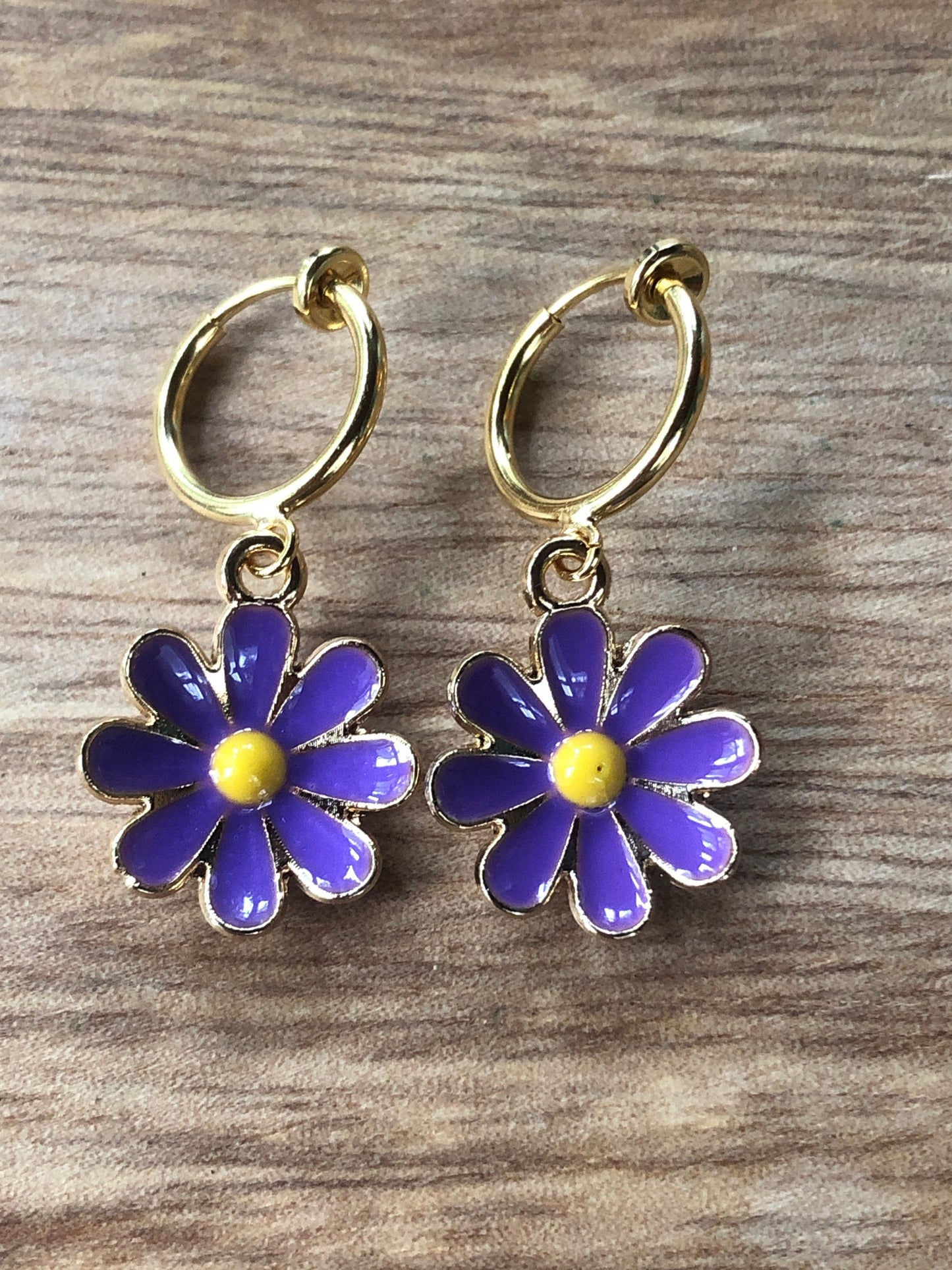 Tiny enamel daisy flower spring hoop clip on earrings