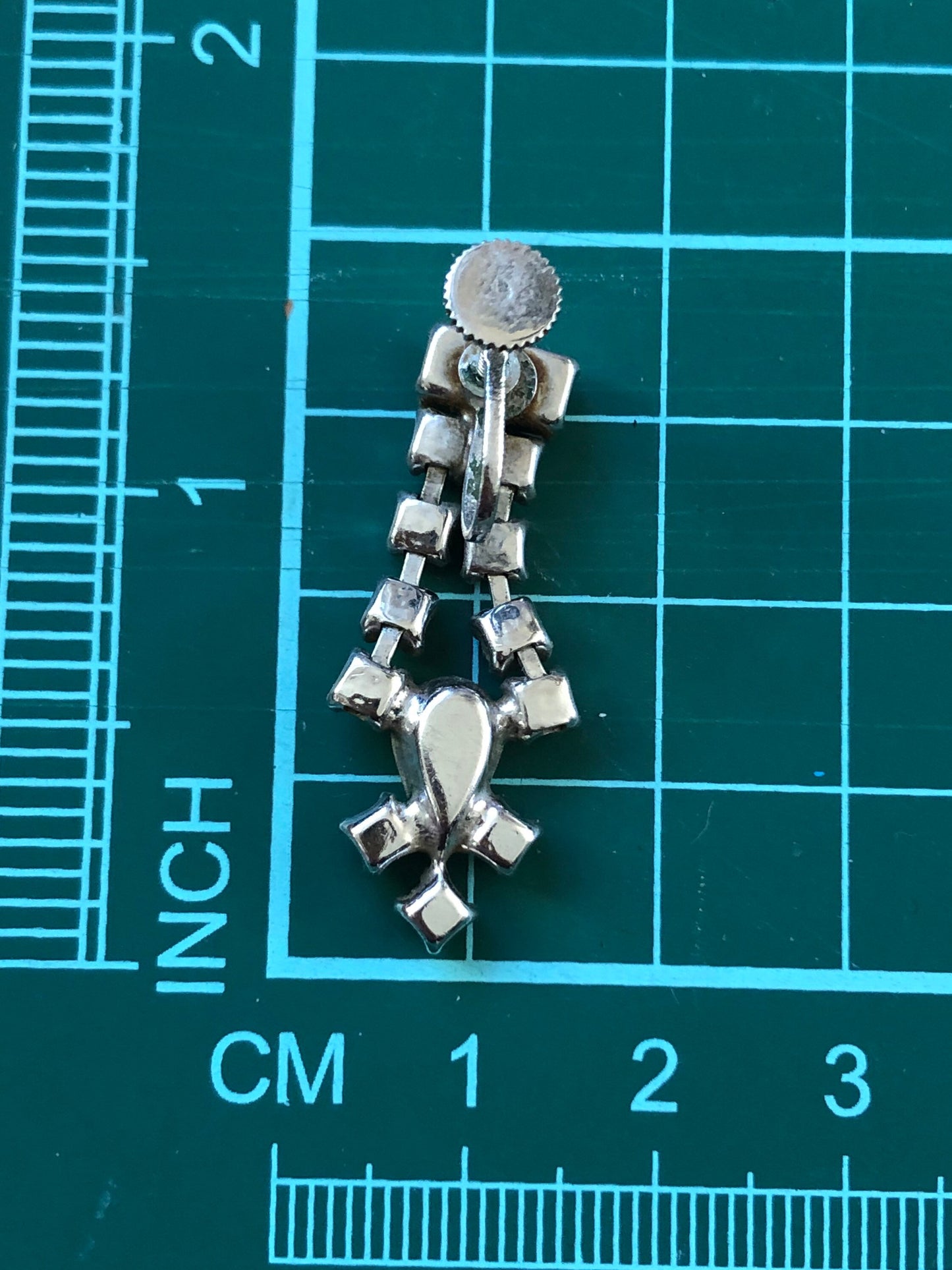 Vintage dangling rhinestone screwback earrings (clip on |no pierce)