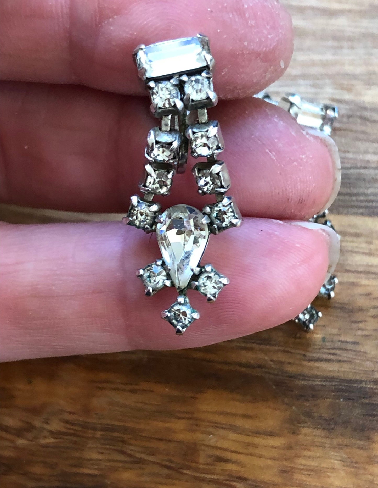 Vintage dangling rhinestone screwback earrings (clip on |no pierce)