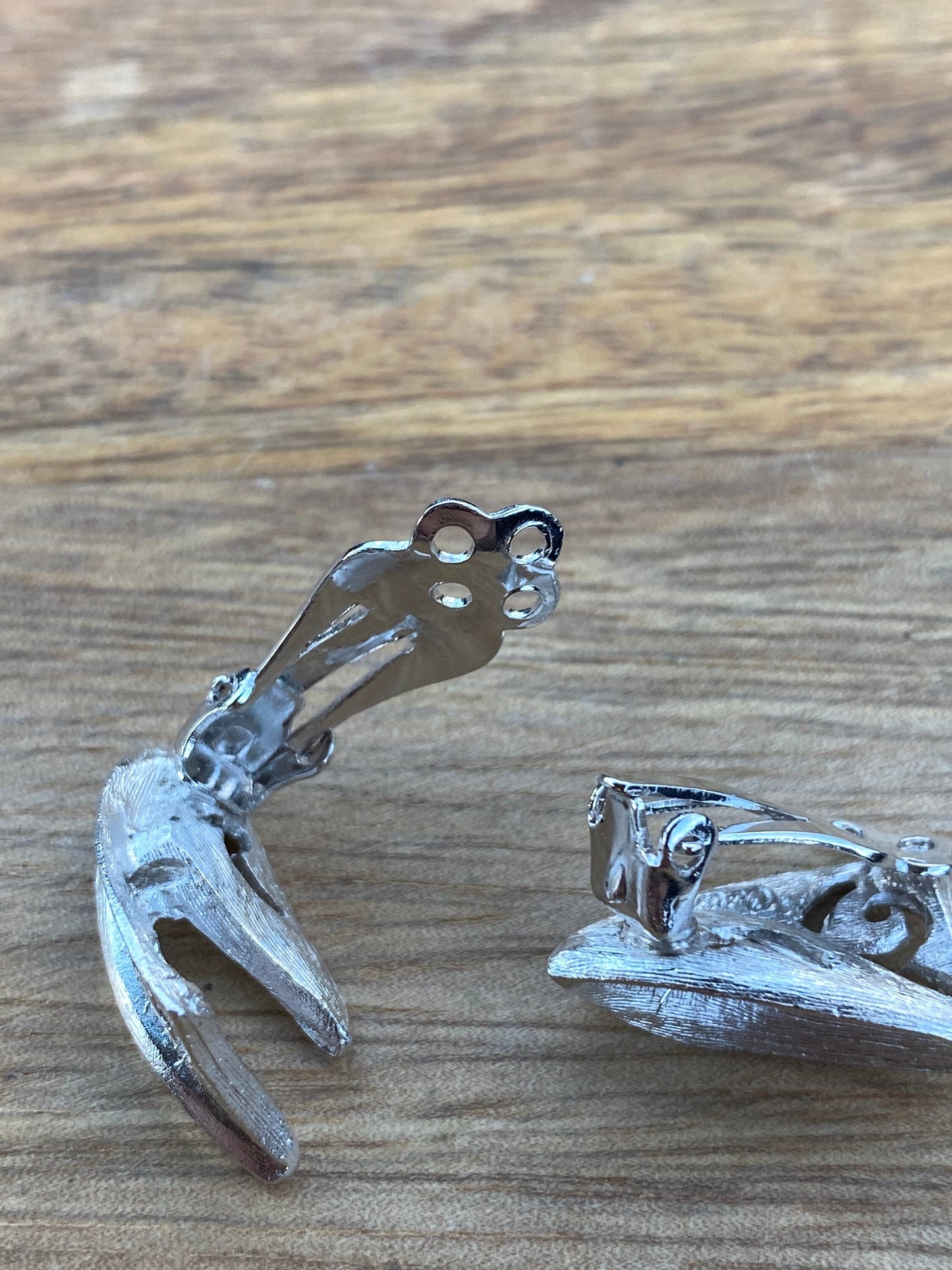 Vintage clip on brushed silver v-shaped clip on earrings