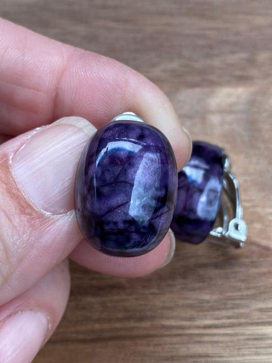 Marbled purple oval button style vintage clip on earrings