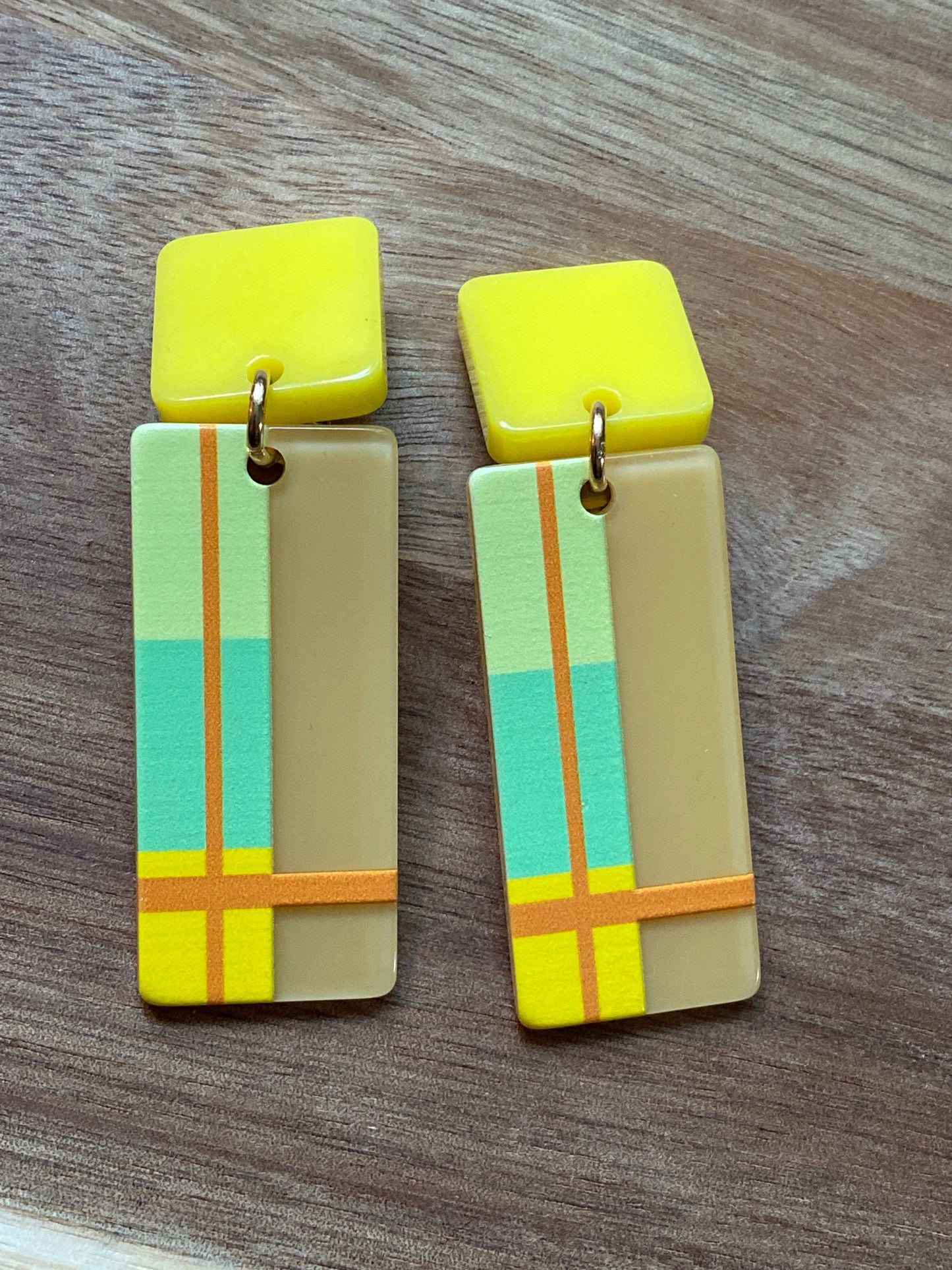 Trendy dangling plastic rectangular plaid clip on earrings