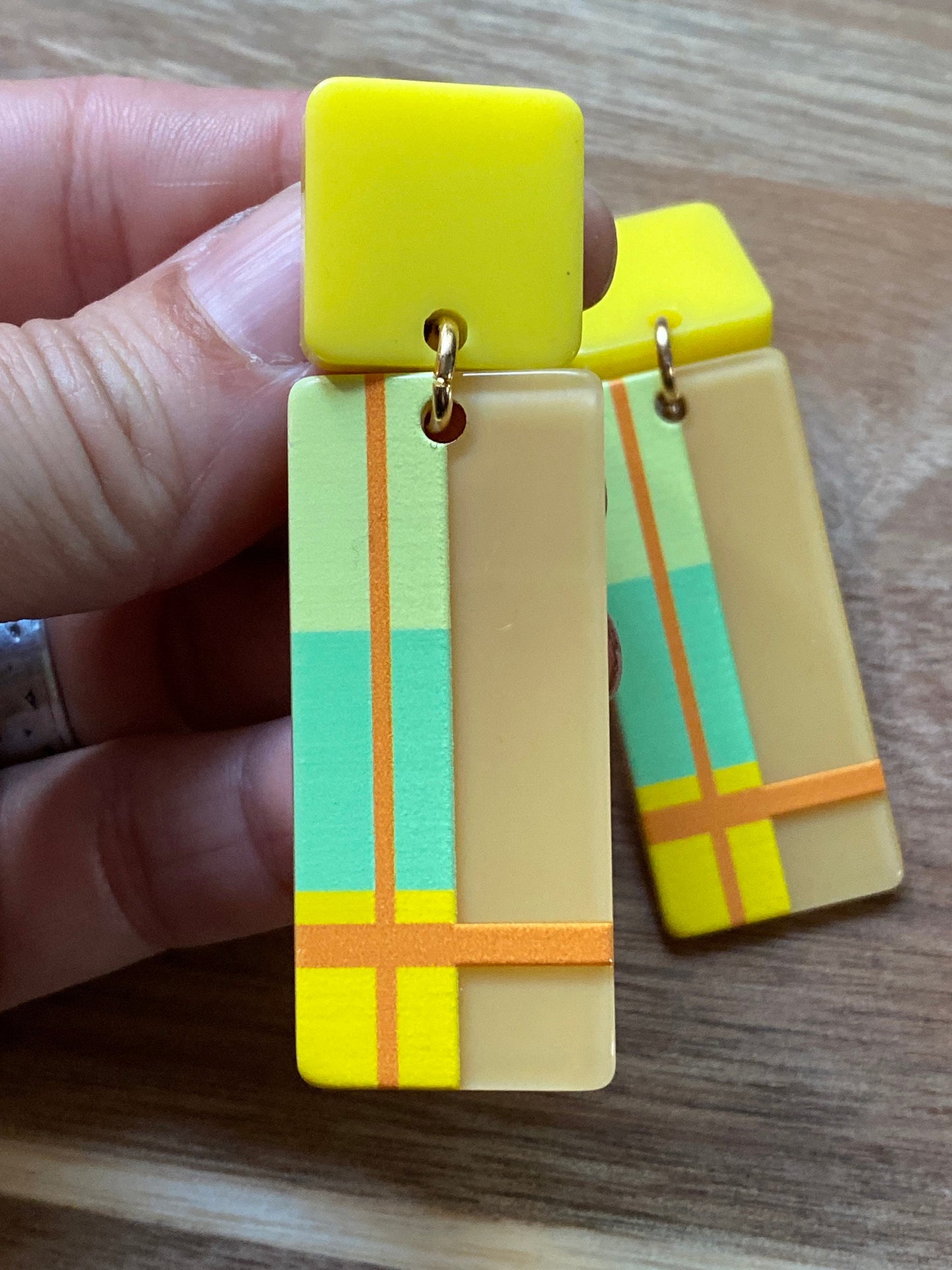 Trendy dangling plastic rectangular plaid clip on earrings